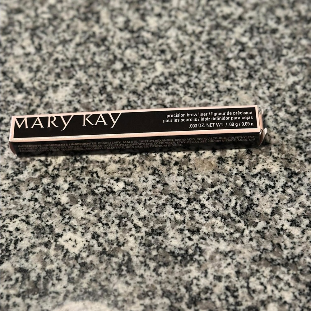 Precision brunette brow liner
